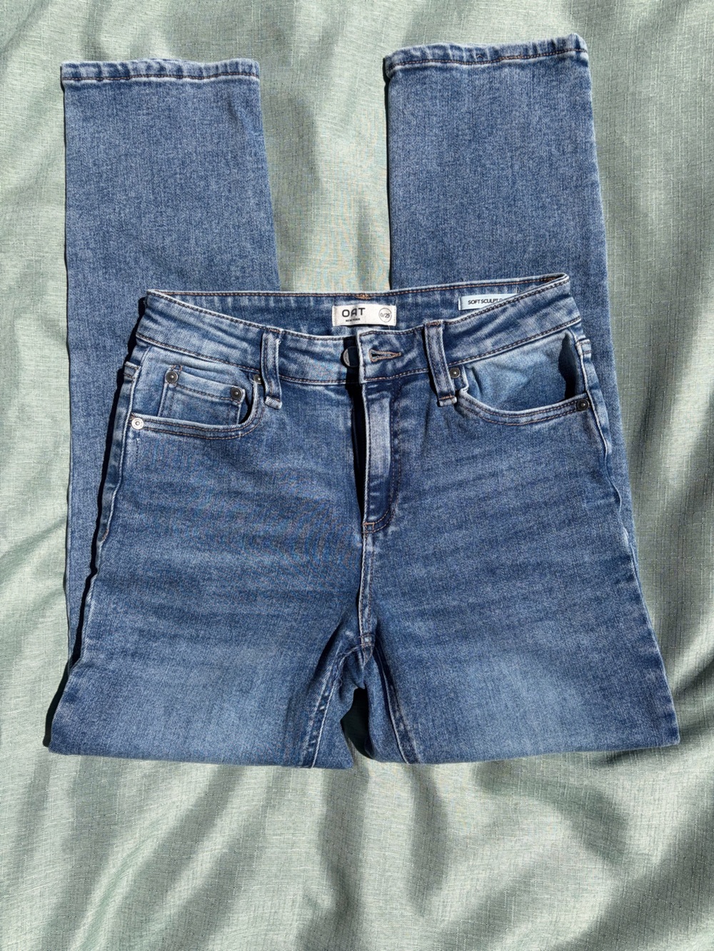 OAT Skinny Jeans in Medium Blue Wash